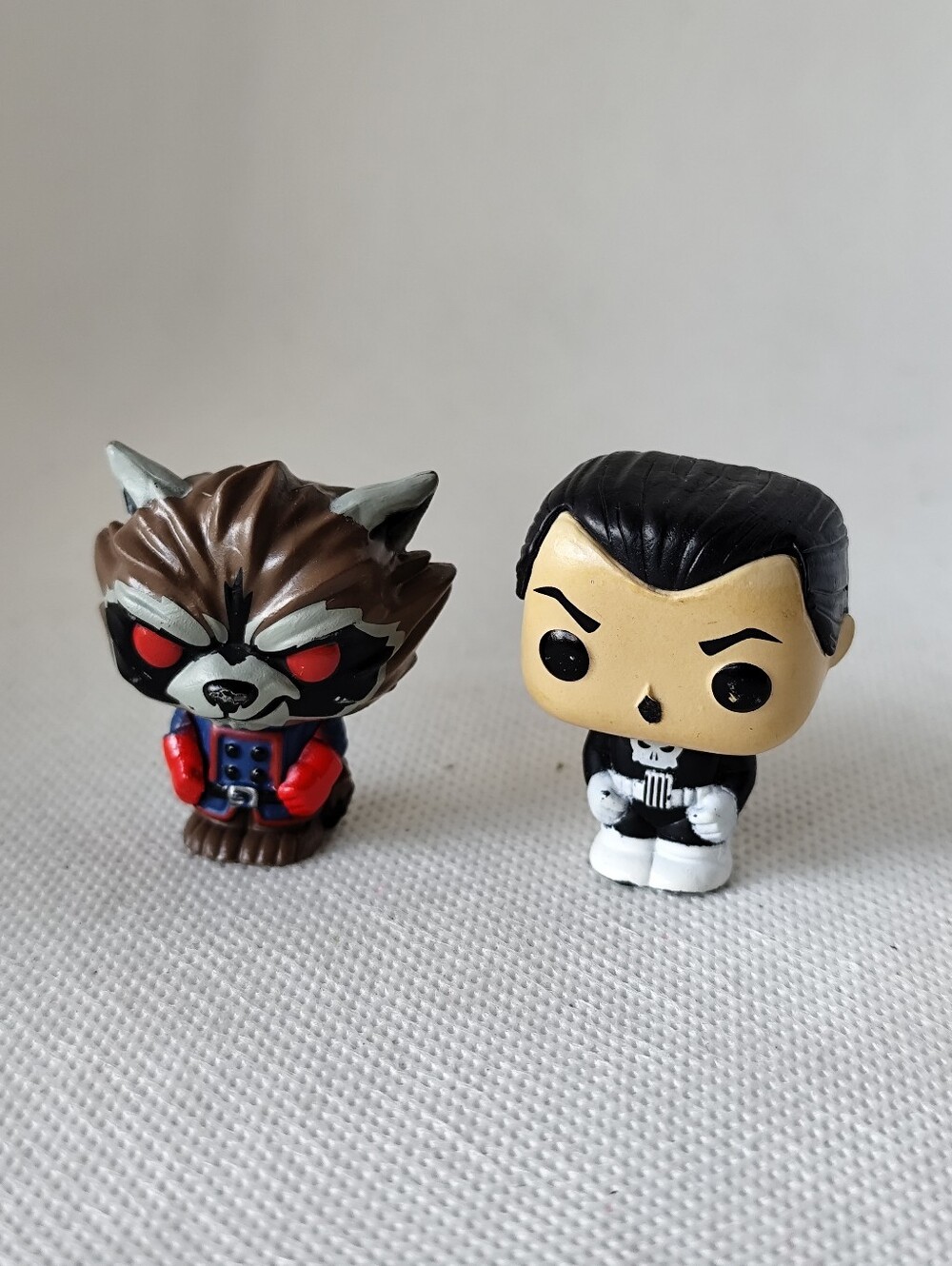 Set of two authentic Funko Mystery Minis (Marvel 2019).
